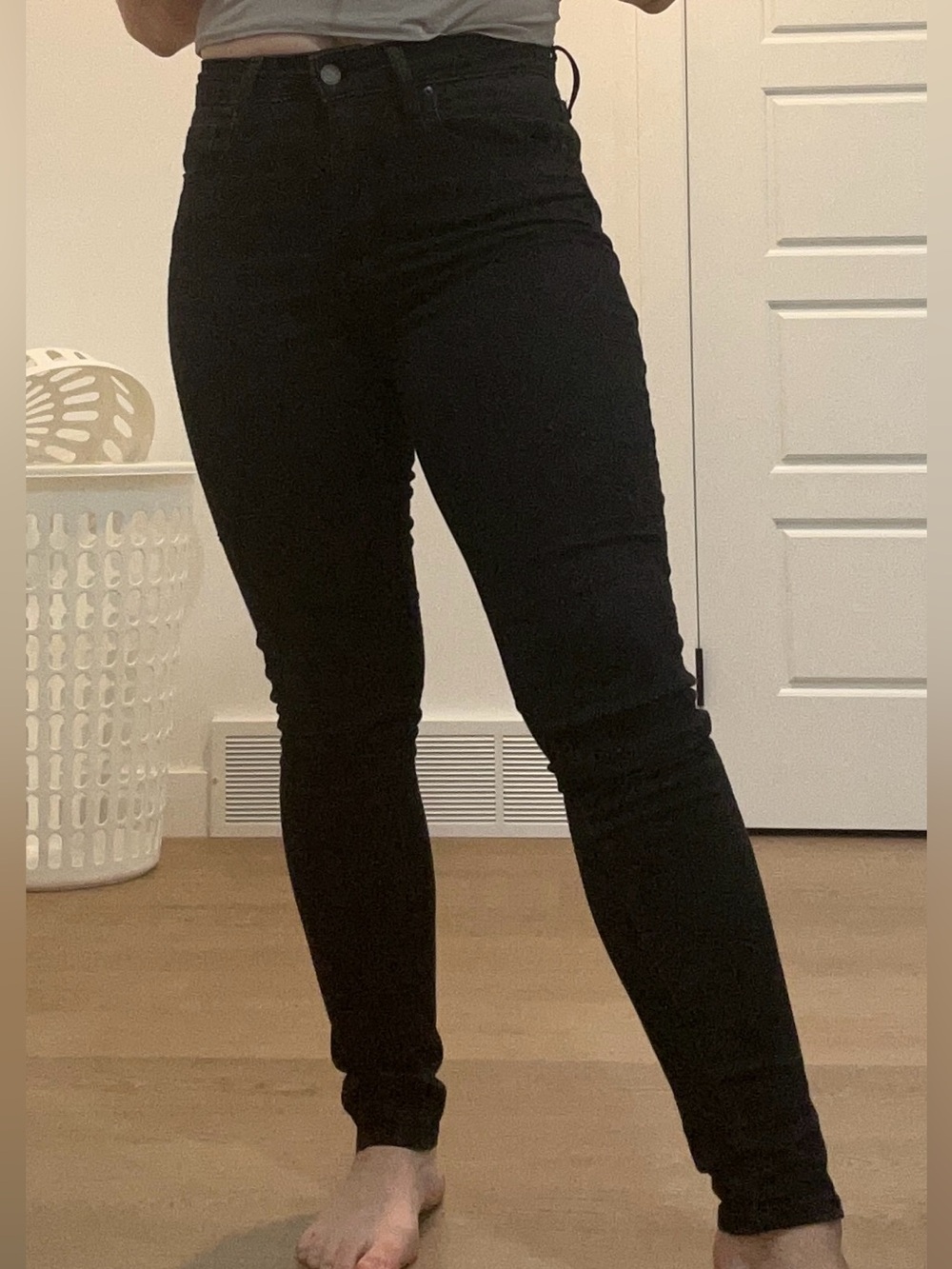 Levi’s High-Rise Black Skinny Jeans